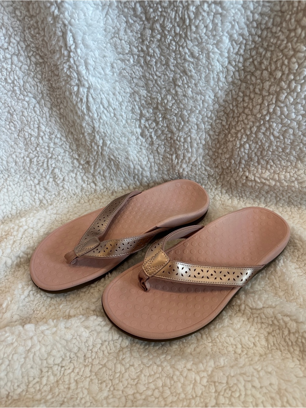 Women's Rose Pink Metallic Thong Sandals